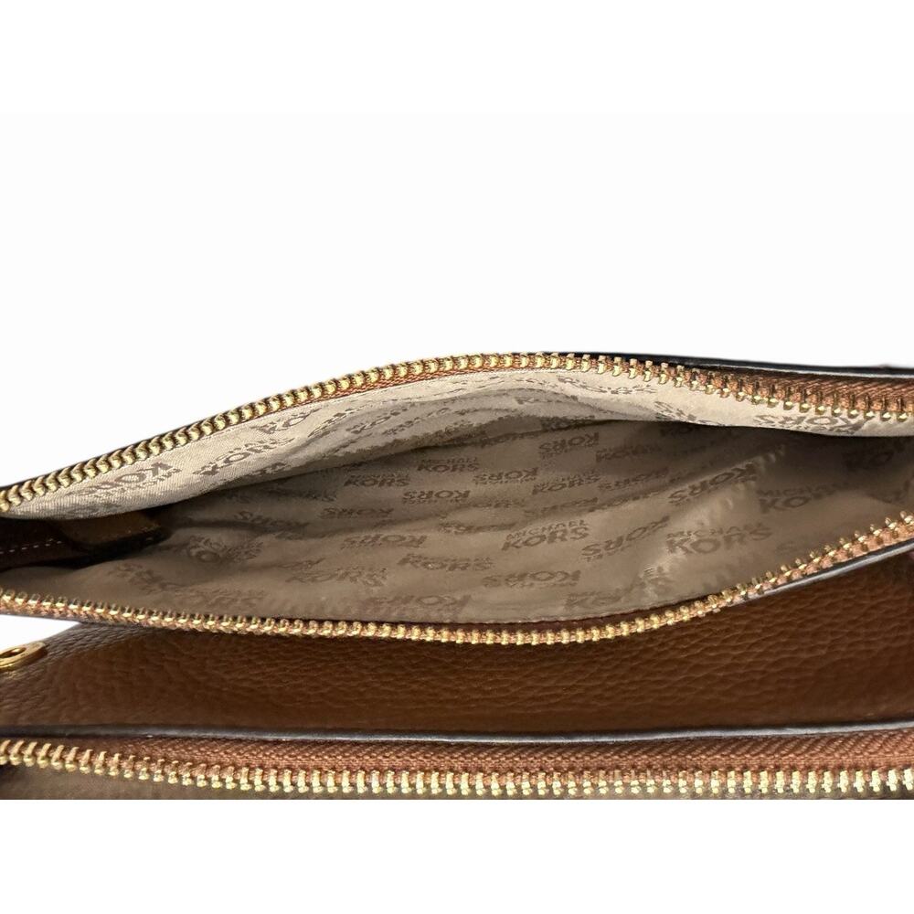 Michael Kors Fulton Double Zip Crossbody Pebble Leather Brown W/ Gold Hardware - Picture 5 of 12